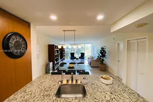 10275 E Collins Ave, Bal Harbour, FL 33154 - Photo 15