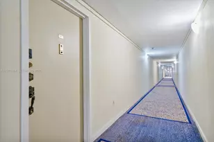 17500 N Bay Rd, Sunny Isles Beach, FL 33160 - Photo 25