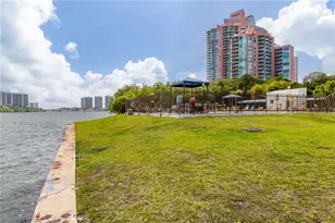 3440 NE 192 St, Aventura, FL 33180 - Photo 37