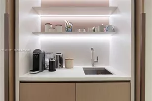 1522 Island Blvd, Aventura, FL 33160 - Photo 25