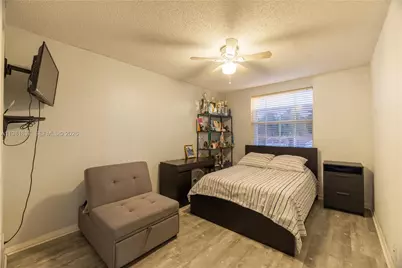 365 Somerset Way, Weston, FL 33326 - Photo 21