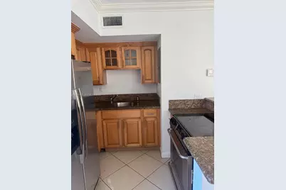 924 SE 2nd St #29, Fort Lauderdale, FL 33301 - Photo 3