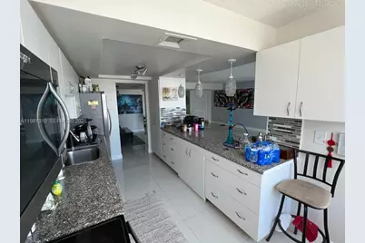 18061 Biscayne Blvd #1404, Aventura, FL 33160 - Photo 7
