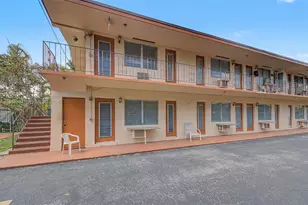 60 NW 79th St, Miami, FL 33150 - Photo 15