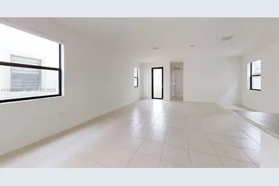 11035 W 35th Way #11035, Hialeah, FL 33018 - Photo 15