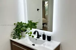 4544 NW 79th Ave, Doral, FL 33166 - Photo 17