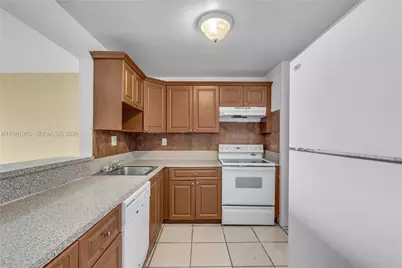 9143 SW 77th Ave #B802, Miami, FL 33156 - Photo 5