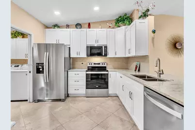 8111 Songbird Ter #B, Boca Raton, FL 33496 - Photo 5