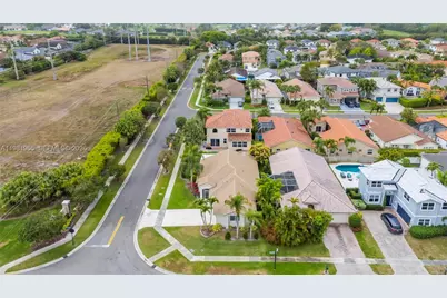 11030 Harbour Springs Cir, Boca Raton, FL 33428 - Photo 31