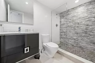 5750 Collins Ave, Miami Beach, FL 33140 - Photo 33