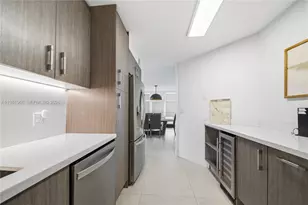 5750 Collins Ave, Miami Beach, FL 33140 - Photo 13