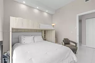16385 Biscayne Blvd, North Miami Beach, FL 33160 - Photo 25