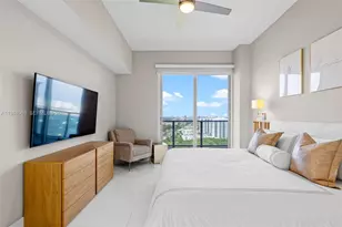 16385 Biscayne Blvd, North Miami Beach, FL 33160 - Photo 19