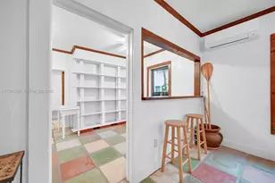 528 NW 47th St, Miami, FL 33127 - Photo 11