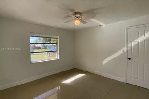 621 NW 38th Pl, Deerfield Beach, FL 33064 - Photo 7