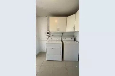 621 NW 38th Pl, Deerfield Beach, FL 33064 - Photo 13