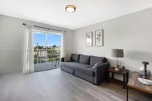 3527 NE 168th St, North Miami Beach, FL 33160 - Photo 5
