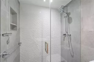 177 Ocean Ln Dr, Key Biscayne, FL 33149 - Photo 17