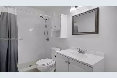 2056 SW 81st Way, Davie, FL 33324 - Photo 15