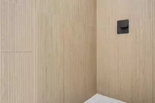 1037 NW 2nd St, Miami, FL 33128 - Photo 9