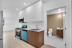 1037 NW 2nd St, Miami, FL 33128 - Photo 3