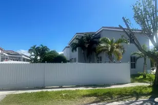 11047 SW 243rd Ln, Homestead, FL 33032 - Photo 5