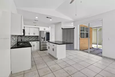 6955 SW 148th Ln, Davie, FL 33331 - Photo 15