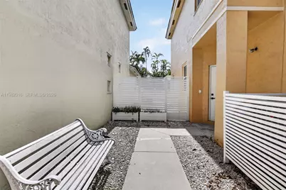 6955 SW 148th Ln, Davie, FL 33331 - Photo 5