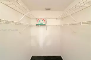 206 Lake Pointe Dr, Oakland Park, FL 33309 - Photo 5