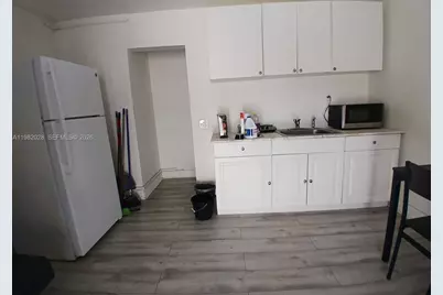 1053 NE 149th St, Miami, FL 33161 - Photo 5