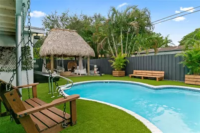 19440 NE 18th Pl, Miami, FL 33179 - Photo 13