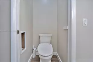 230 NE 212th St, Miami, FL 33179 - Photo 21