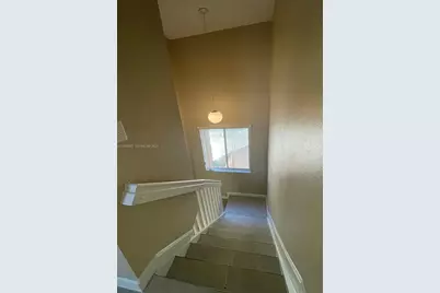 390 NE 35th Ave #0, Homestead, FL 33033 - Photo 5