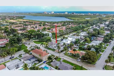 851 N 11th Ave, Hollywood, FL 33019 - Photo 13