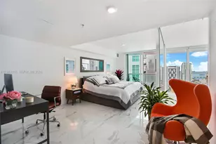 41 SE 5th St, Miami, FL 33131 - Photo 17
