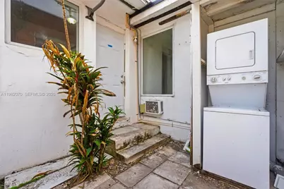 8430 Crespi Blvd #8420, Miami Beach, FL 33141 - Photo 17