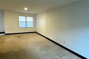 9155 NW 161st St, Miami Lakes, FL 33018 - Photo 7