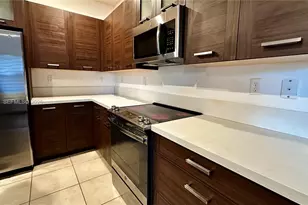 9155 NW 161st St, Miami Lakes, FL 33018 - Photo 13