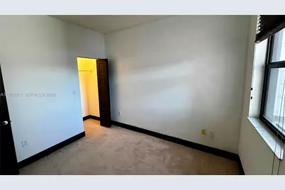 9155 NW 161st St, Miami Lakes, FL 33018 - Photo 25