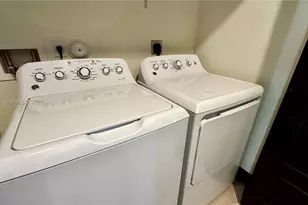 9155 NW 161st St, Miami Lakes, FL 33018 - Photo 27