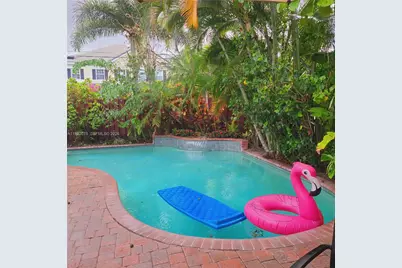 1601 NE 17th Ter #2, Fort Lauderdale, FL 33305 - Photo 1