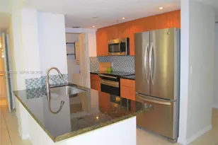 816 NW 11th St, Miami, FL 33136 - Photo 21