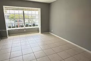2261 NE 67th St, Fort Lauderdale, FL 33308 - Photo 9