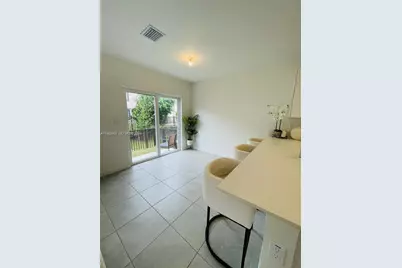 5000 SW 37th St, Pembroke Park, FL 33023 - Photo 11