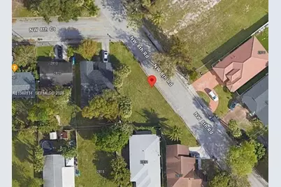 8 NW 8th Ct, Fort Lauderdale, FL 33311 - Photo 3