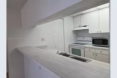 850 N Miami Ave #W-605, Miami, FL 33136 - Photo 7