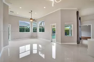 8006 N Savannah Cir, Davie, FL 33328 - Photo 31