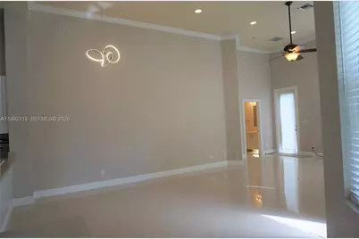 8006 N Savannah Cir, Davie, FL 33328 - Photo 3