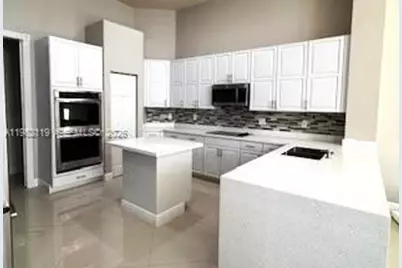 8006 N Savannah Cir, Davie, FL 33328 - Photo 5