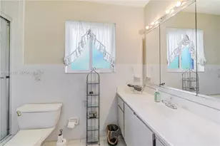 11541 SW 100th St, Miami, FL 33176 - Photo 27
